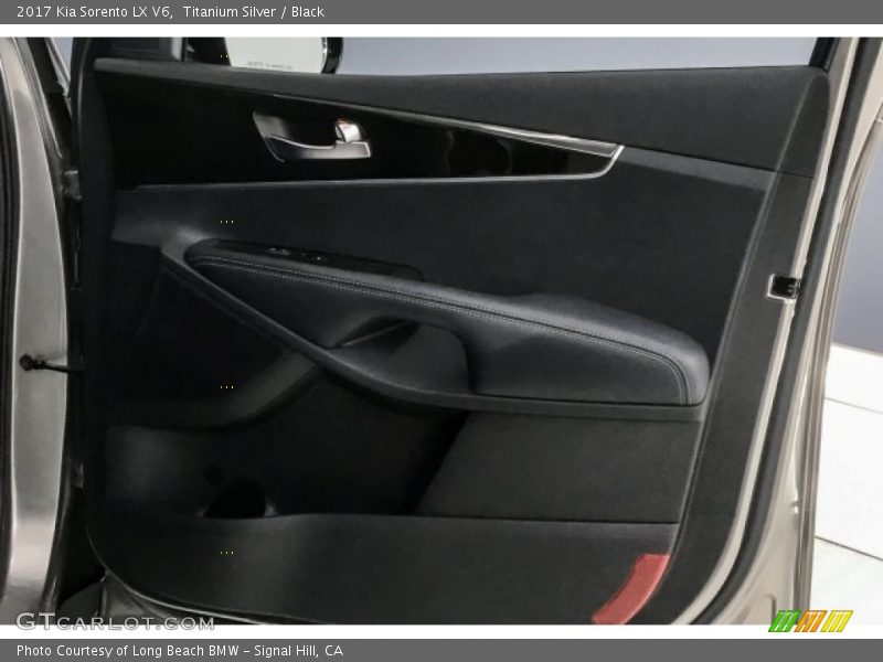 Titanium Silver / Black 2017 Kia Sorento LX V6
