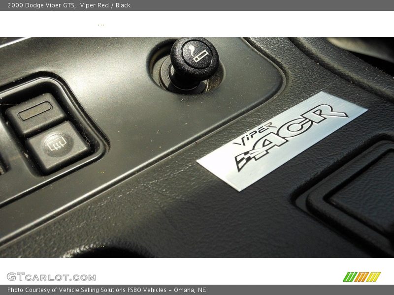 Viper Red / Black 2000 Dodge Viper GTS