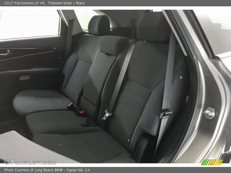 Titanium Silver / Black 2017 Kia Sorento LX V6