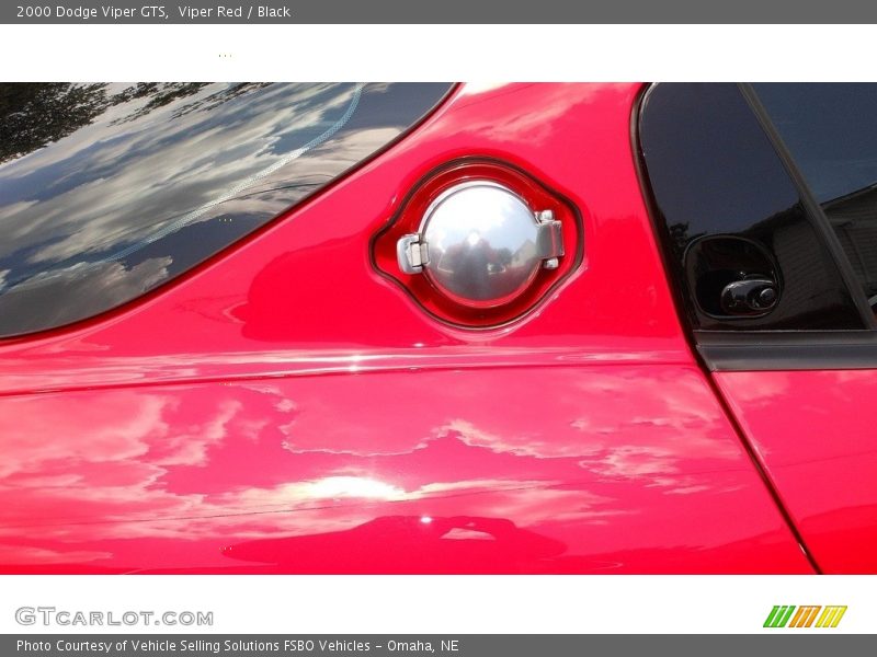 Viper Red / Black 2000 Dodge Viper GTS