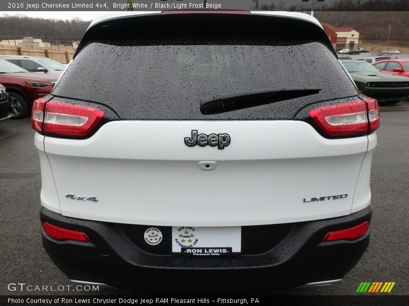 Bright White / Black/Light Frost Beige 2016 Jeep Cherokee Limited 4x4