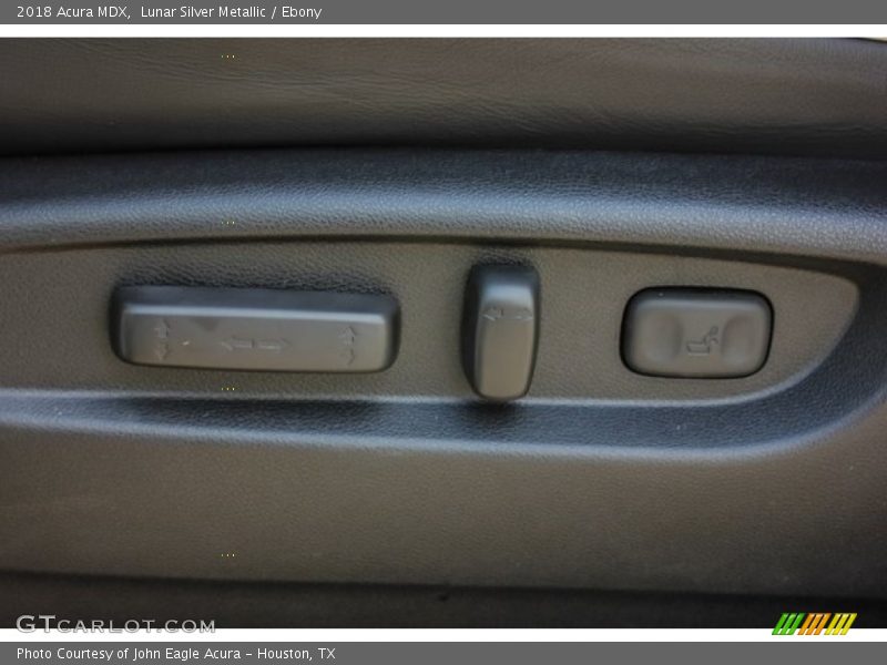 Lunar Silver Metallic / Ebony 2018 Acura MDX