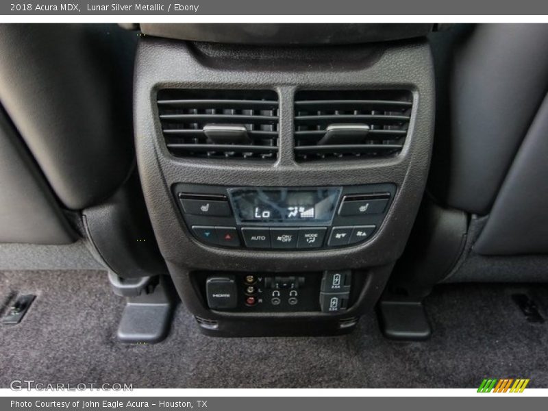 Lunar Silver Metallic / Ebony 2018 Acura MDX