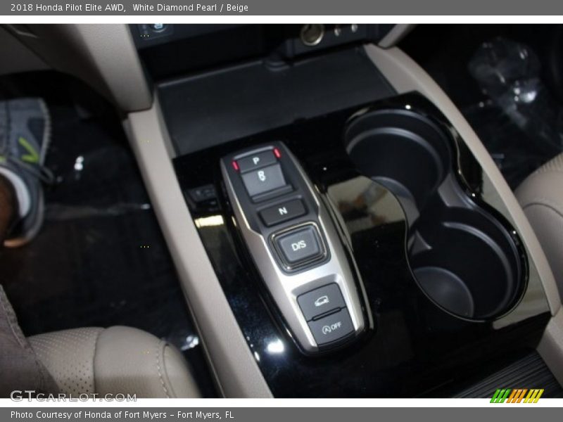 White Diamond Pearl / Beige 2018 Honda Pilot Elite AWD