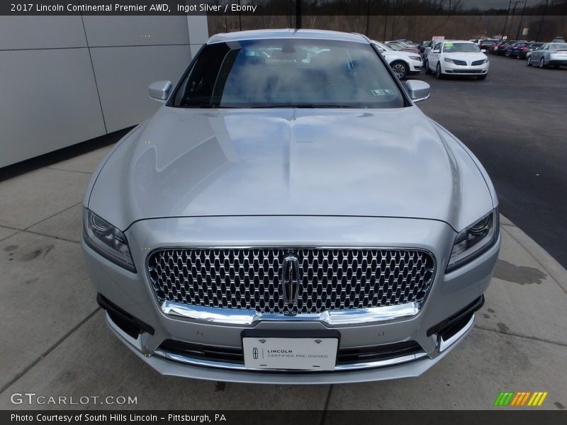 Ingot Silver / Ebony 2017 Lincoln Continental Premier AWD