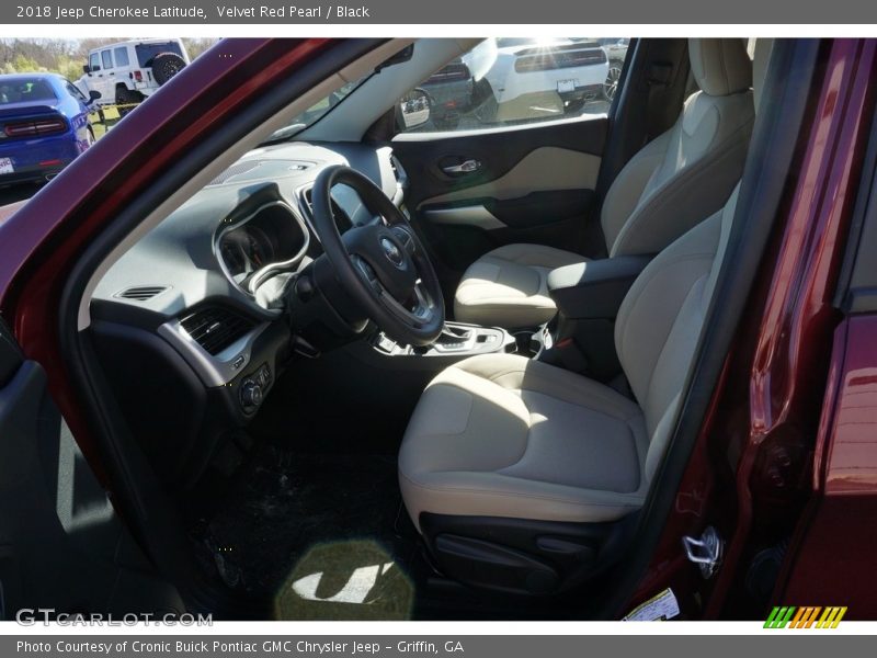 Velvet Red Pearl / Black 2018 Jeep Cherokee Latitude