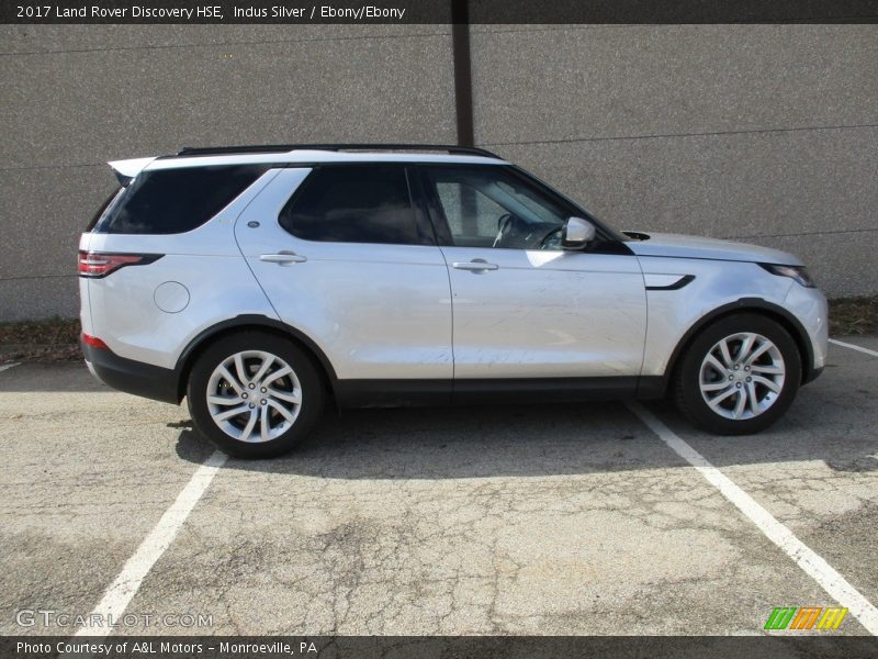Indus Silver / Ebony/Ebony 2017 Land Rover Discovery HSE