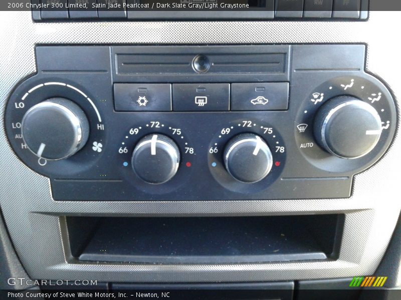 Satin Jade Pearlcoat / Dark Slate Gray/Light Graystone 2006 Chrysler 300 Limited