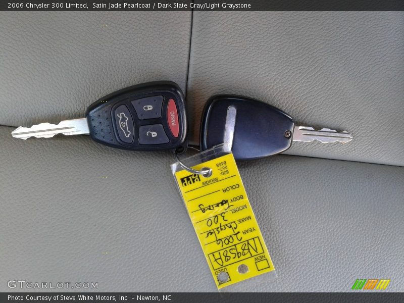 Satin Jade Pearlcoat / Dark Slate Gray/Light Graystone 2006 Chrysler 300 Limited