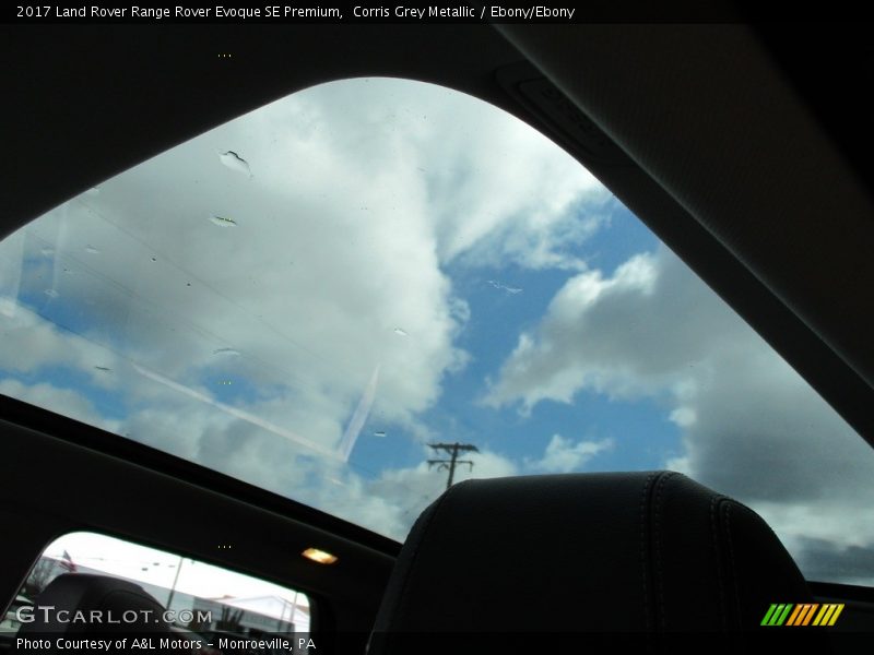 Corris Grey Metallic / Ebony/Ebony 2017 Land Rover Range Rover Evoque SE Premium