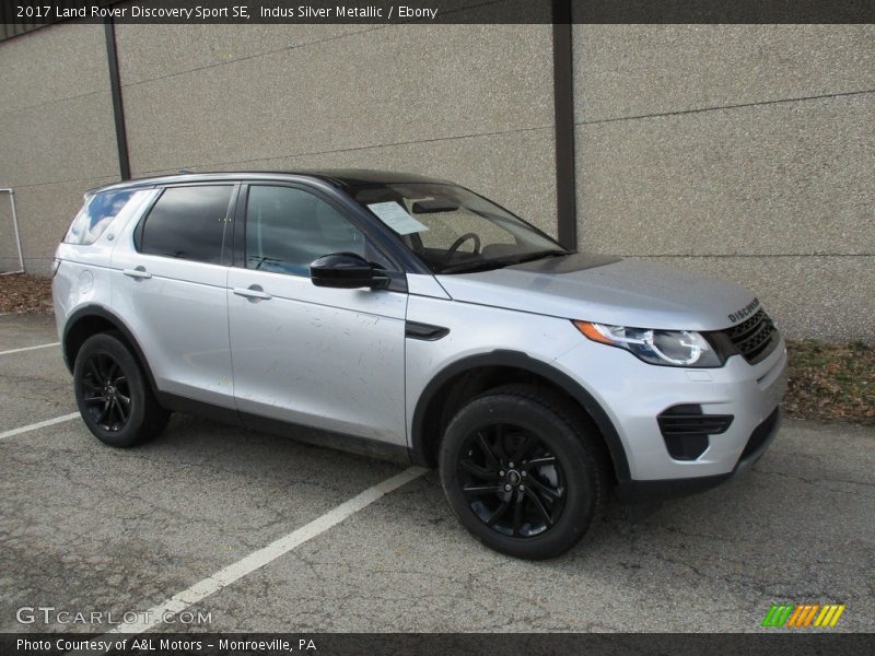 Indus Silver Metallic / Ebony 2017 Land Rover Discovery Sport SE