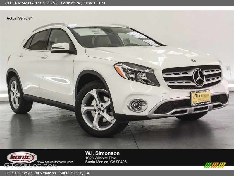 Polar White / Sahara Beige 2018 Mercedes-Benz GLA 250