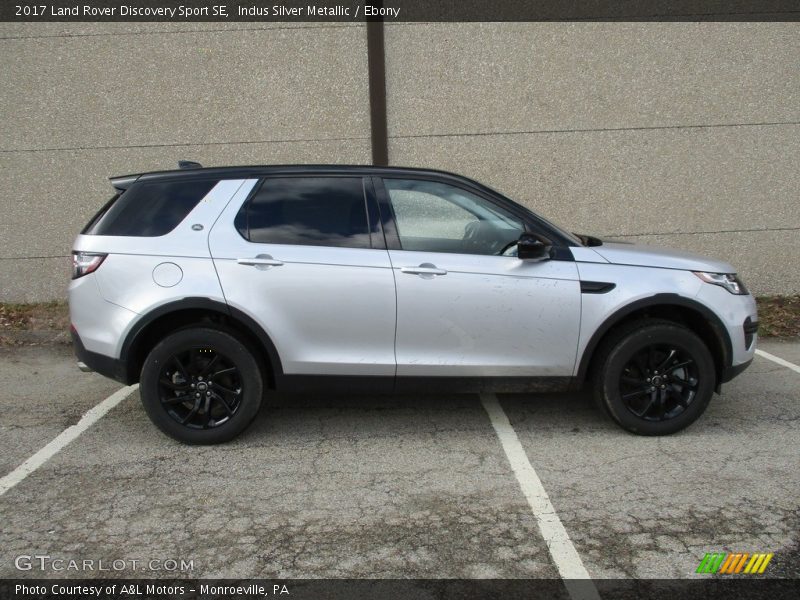 Indus Silver Metallic / Ebony 2017 Land Rover Discovery Sport SE