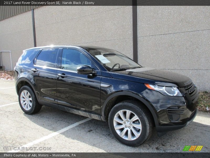 Narvik Black / Ebony 2017 Land Rover Discovery Sport SE