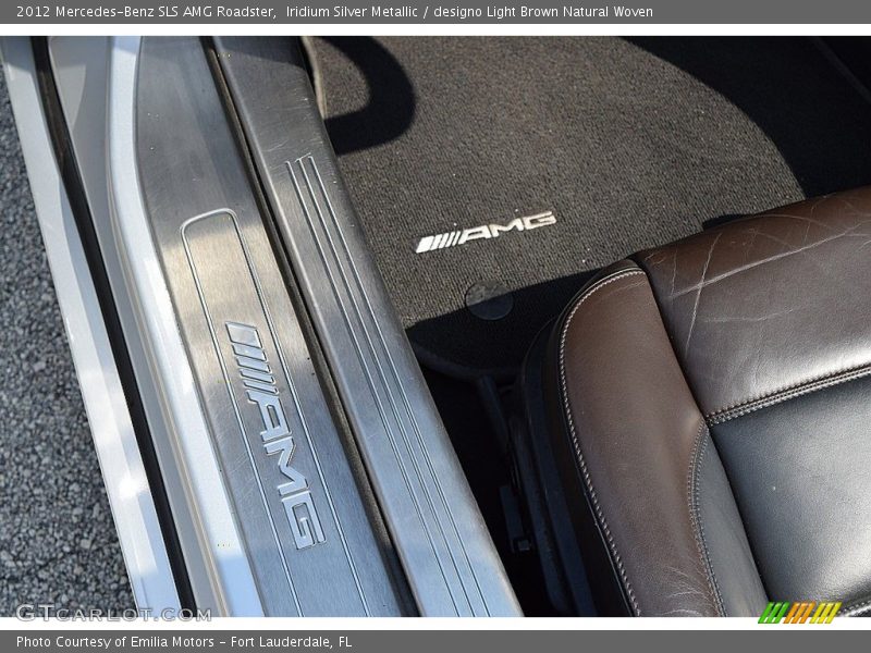 Iridium Silver Metallic / designo Light Brown Natural Woven 2012 Mercedes-Benz SLS AMG Roadster