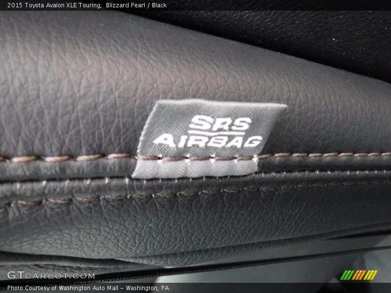 Blizzard Pearl / Black 2015 Toyota Avalon XLE Touring