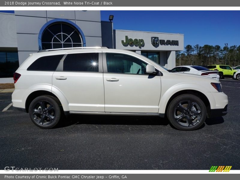 White Noise Tri-Coat / Black 2018 Dodge Journey Crossroad