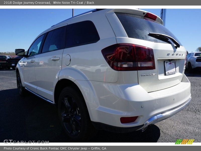White Noise Tri-Coat / Black 2018 Dodge Journey Crossroad