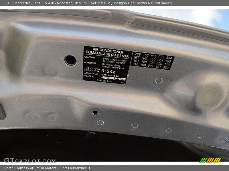 Iridium Silver Metallic / designo Light Brown Natural Woven 2012 Mercedes-Benz SLS AMG Roadster