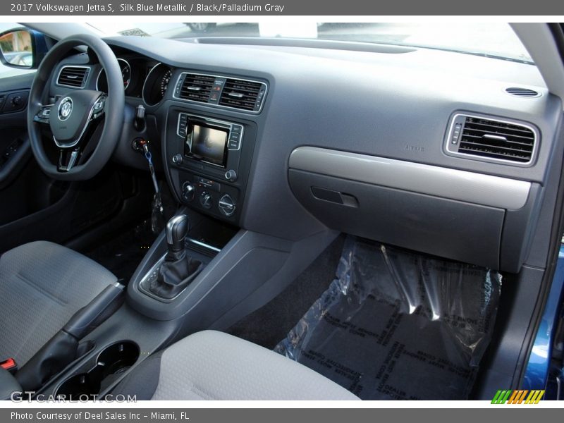 Silk Blue Metallic / Black/Palladium Gray 2017 Volkswagen Jetta S