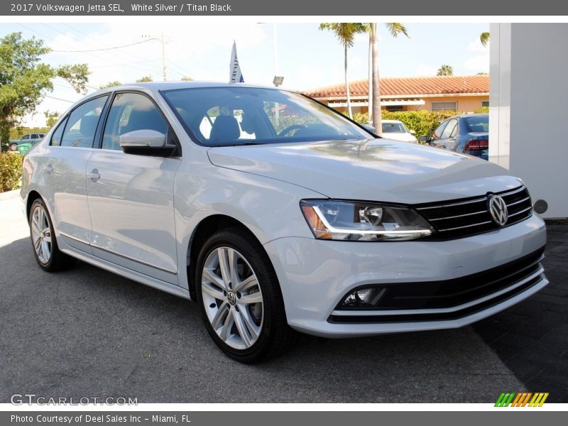 White Silver / Titan Black 2017 Volkswagen Jetta SEL