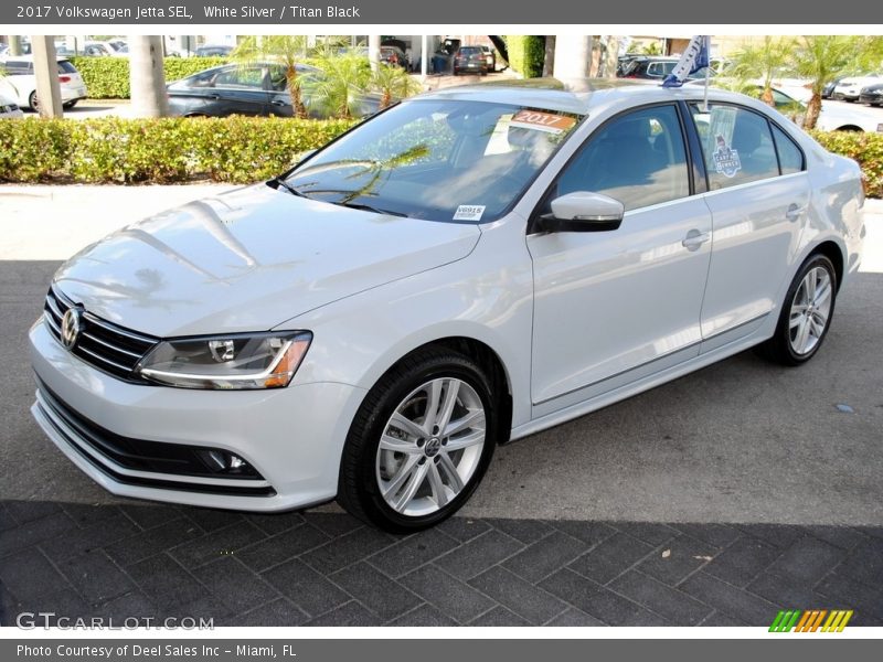 White Silver / Titan Black 2017 Volkswagen Jetta SEL