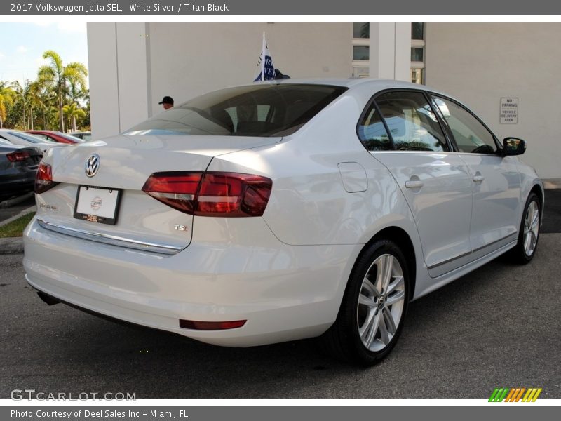 White Silver / Titan Black 2017 Volkswagen Jetta SEL