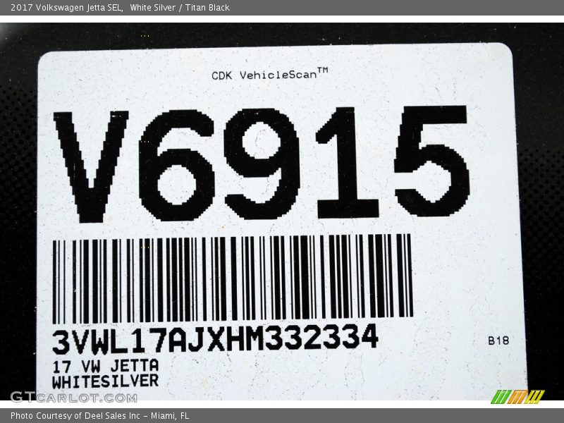 White Silver / Titan Black 2017 Volkswagen Jetta SEL