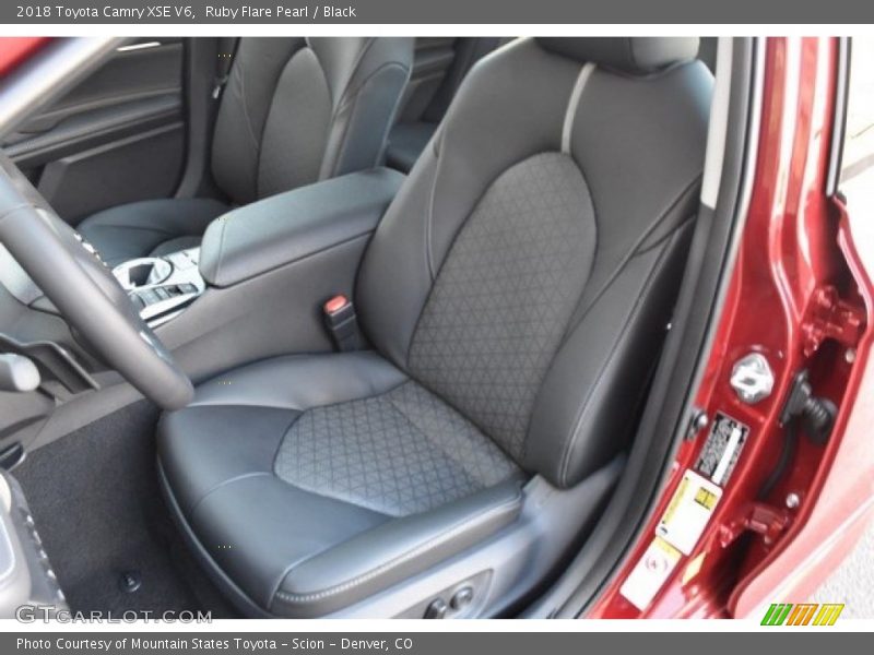 Ruby Flare Pearl / Black 2018 Toyota Camry XSE V6