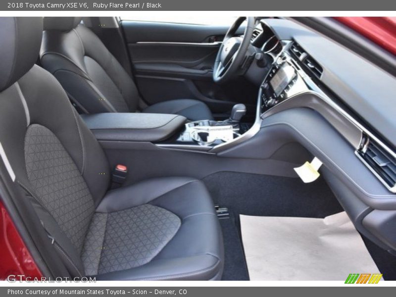 Ruby Flare Pearl / Black 2018 Toyota Camry XSE V6