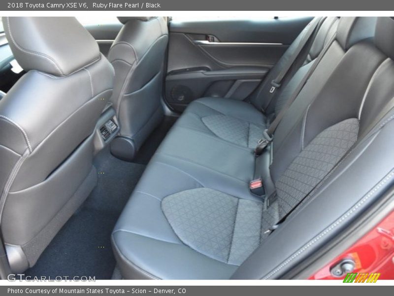 Ruby Flare Pearl / Black 2018 Toyota Camry XSE V6