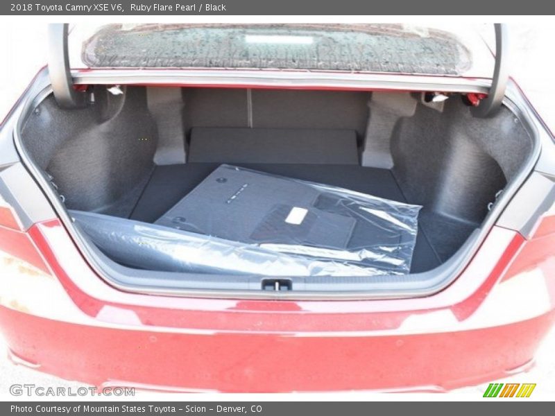 Ruby Flare Pearl / Black 2018 Toyota Camry XSE V6