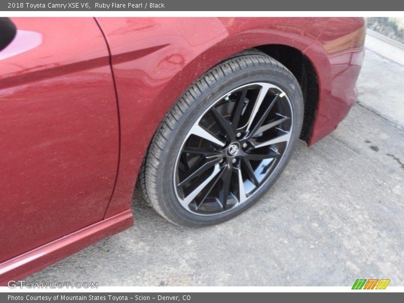 Ruby Flare Pearl / Black 2018 Toyota Camry XSE V6