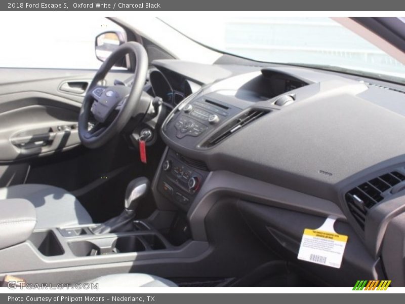 Oxford White / Charcoal Black 2018 Ford Escape S