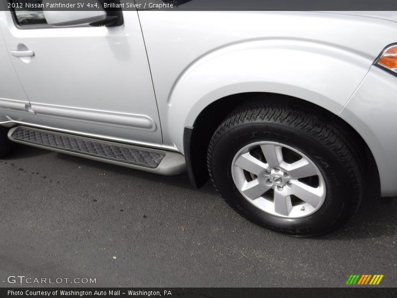 Brilliant Silver / Graphite 2012 Nissan Pathfinder SV 4x4