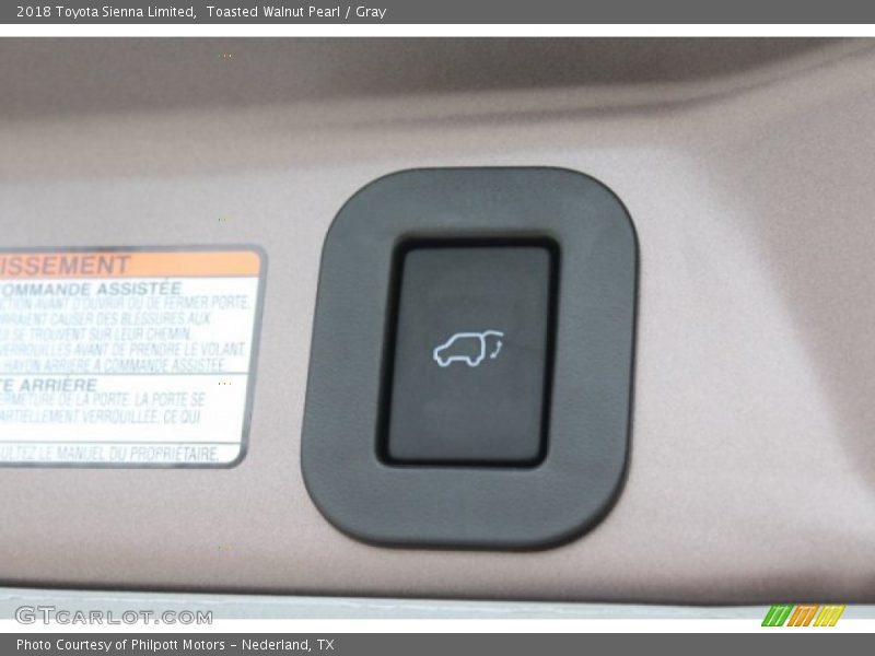 Toasted Walnut Pearl / Gray 2018 Toyota Sienna Limited