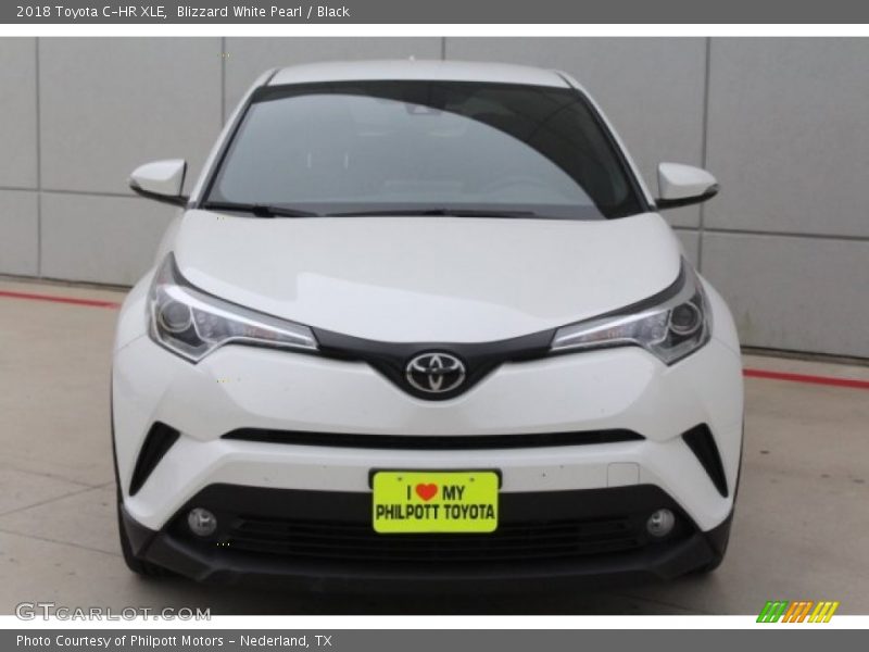 Blizzard White Pearl / Black 2018 Toyota C-HR XLE
