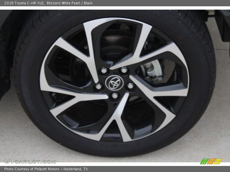 Blizzard White Pearl / Black 2018 Toyota C-HR XLE