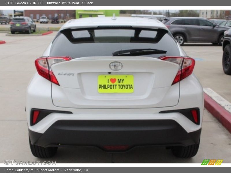 Blizzard White Pearl / Black 2018 Toyota C-HR XLE