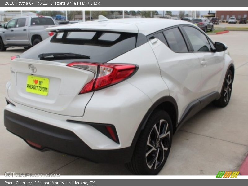 Blizzard White Pearl / Black 2018 Toyota C-HR XLE