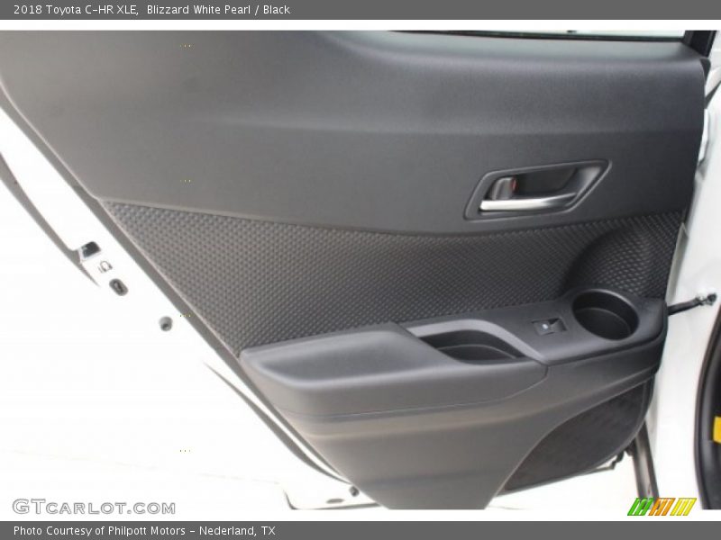 Blizzard White Pearl / Black 2018 Toyota C-HR XLE