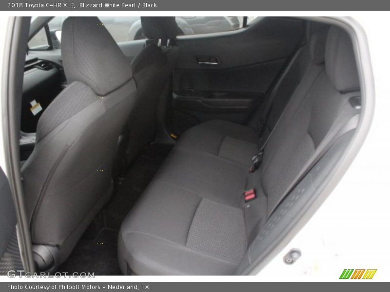 Blizzard White Pearl / Black 2018 Toyota C-HR XLE