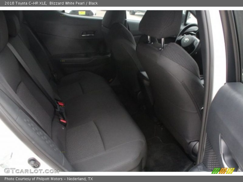 Blizzard White Pearl / Black 2018 Toyota C-HR XLE