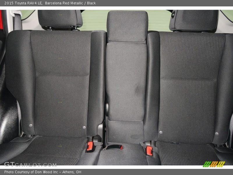 Barcelona Red Metallic / Black 2015 Toyota RAV4 LE