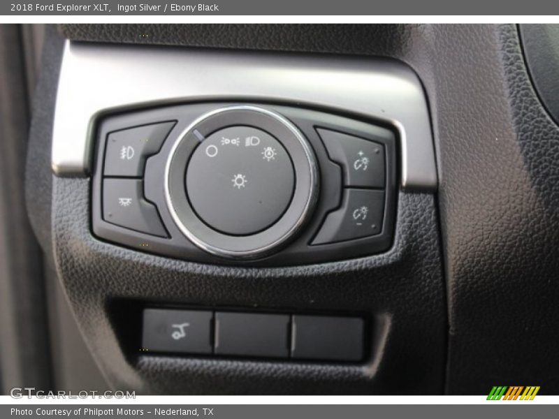 Ingot Silver / Ebony Black 2018 Ford Explorer XLT