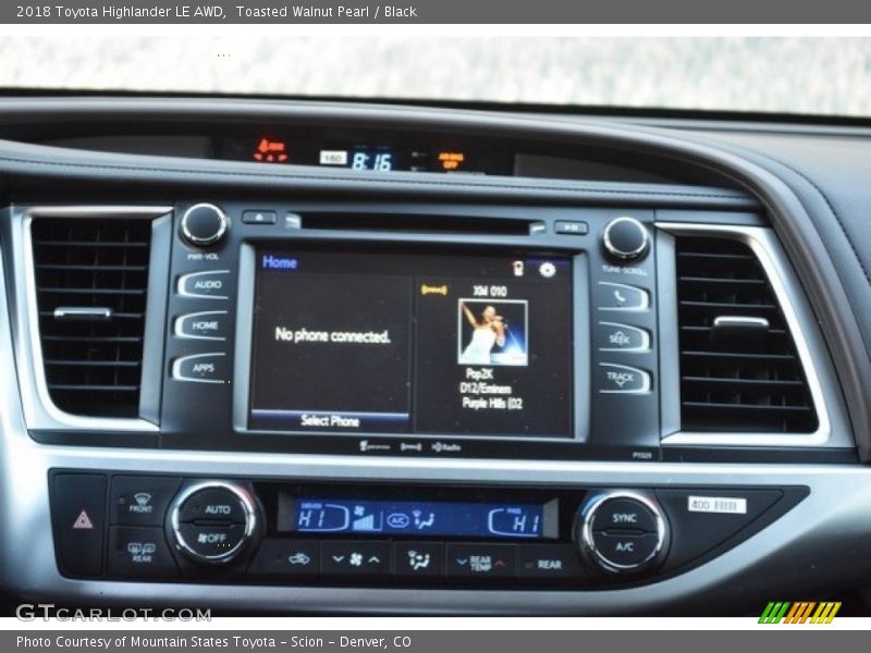 Toasted Walnut Pearl / Black 2018 Toyota Highlander LE AWD