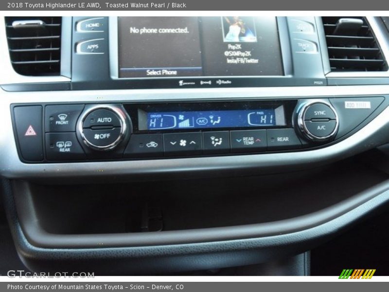 Toasted Walnut Pearl / Black 2018 Toyota Highlander LE AWD