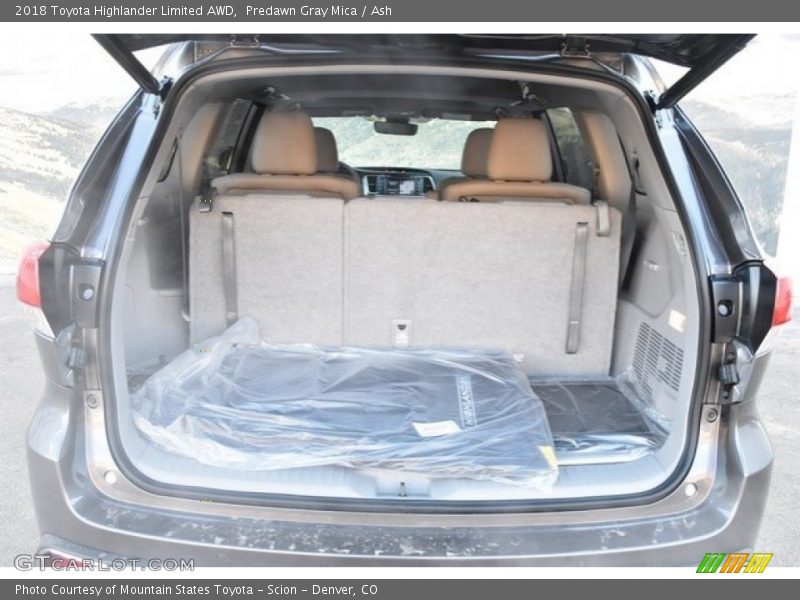 Predawn Gray Mica / Ash 2018 Toyota Highlander Limited AWD