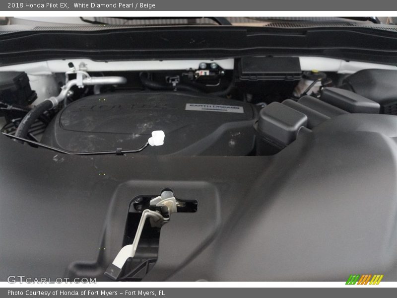 White Diamond Pearl / Beige 2018 Honda Pilot EX
