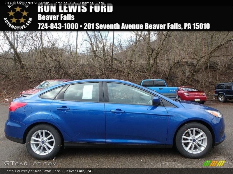 Lightning Blue / Charcoal Black 2018 Ford Focus SE Sedan